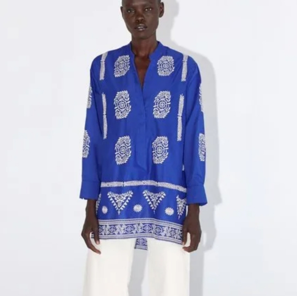 Zara Blue and White Embroidered Tunic Hi Low Hem Size L